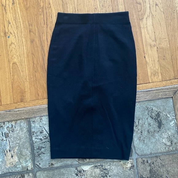 WILFRED Black Stretchy Pencil Skirt Size XS - Picture 1 of 7